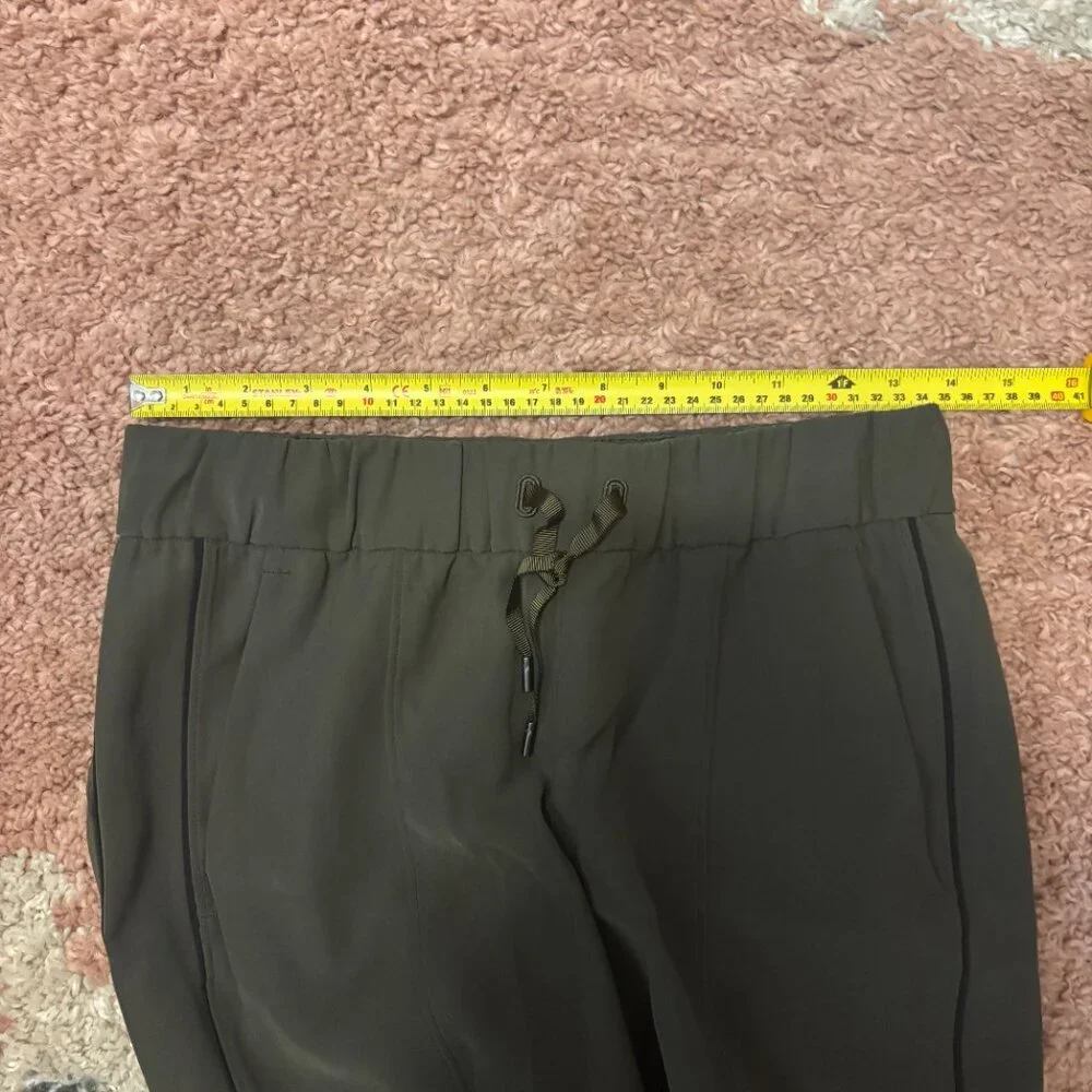 LULULEMON ON THE RIGHT TRACK DEEP GREEN SPLIT HEM PANTS SEE MEASUREMENTS - Picture 10 of 12